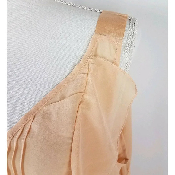 Isabella Rodriguez XLarge Sleeveless Blouse Ruffled Front V Neck Elastic at Back - Picture 6 of 8